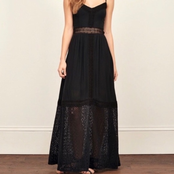 Abercrombie & Fitch Dresses & Skirts - {Abercrombie & Fitch} Medium Crochet Maxi Dress